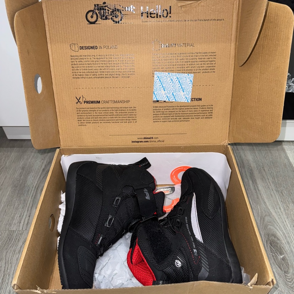 SHIMA EXO Vented Lady, Motorcycle Shoes for Women - BLACK/RED (EU36/US5.5)